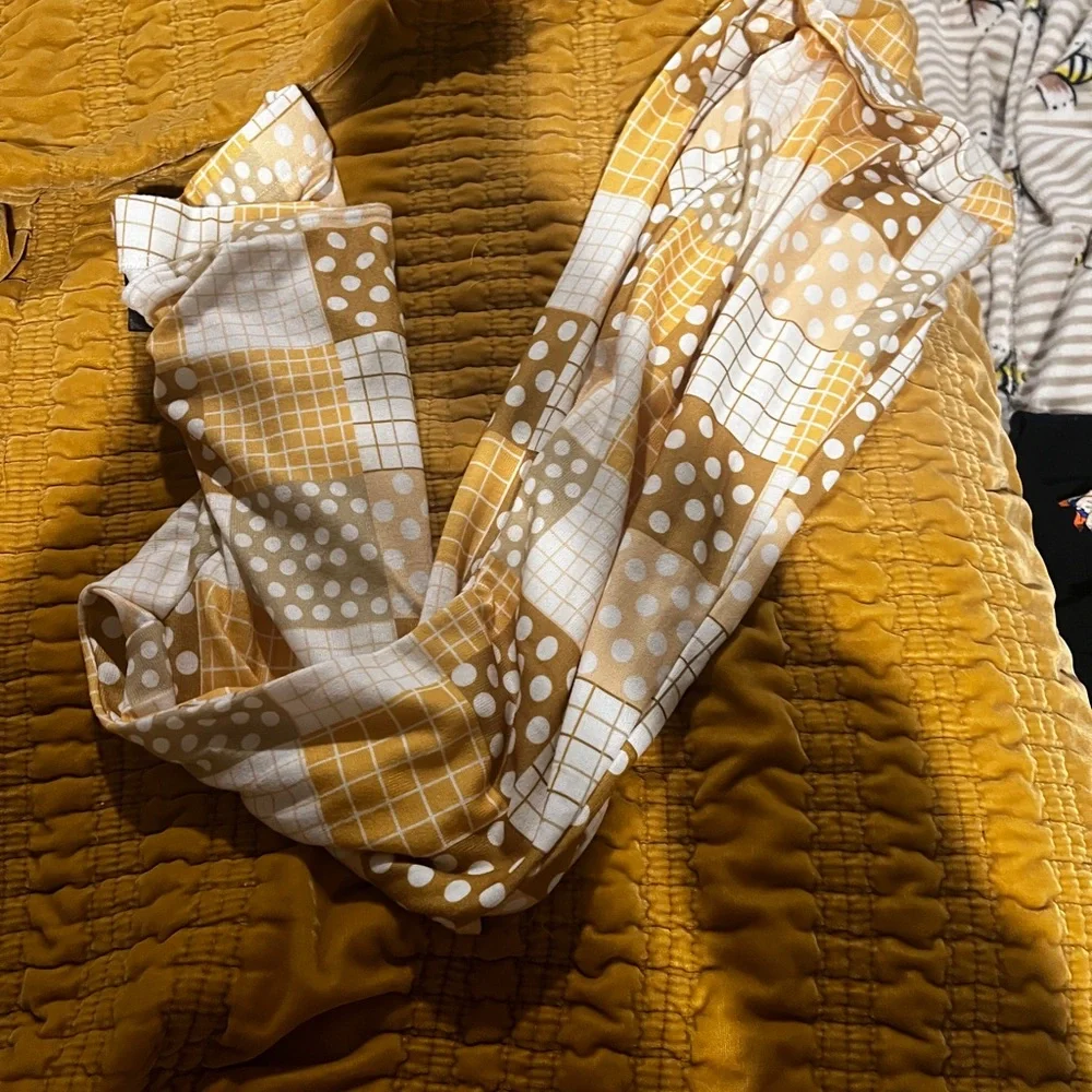 Yellow Pants - Picture 2 of 2